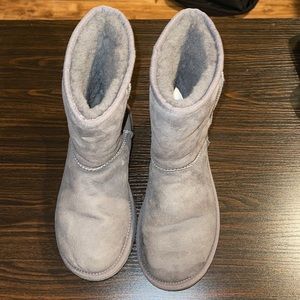 Gray Ugg's